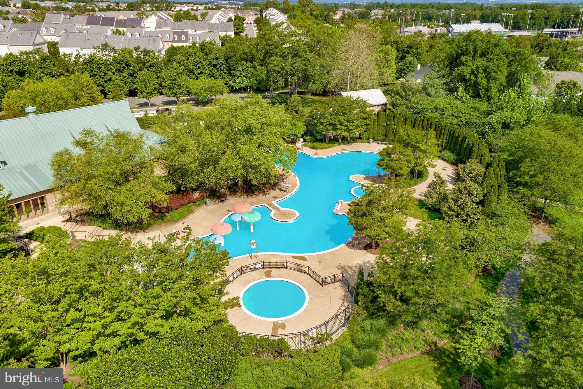 LANSDOWNE - Residential