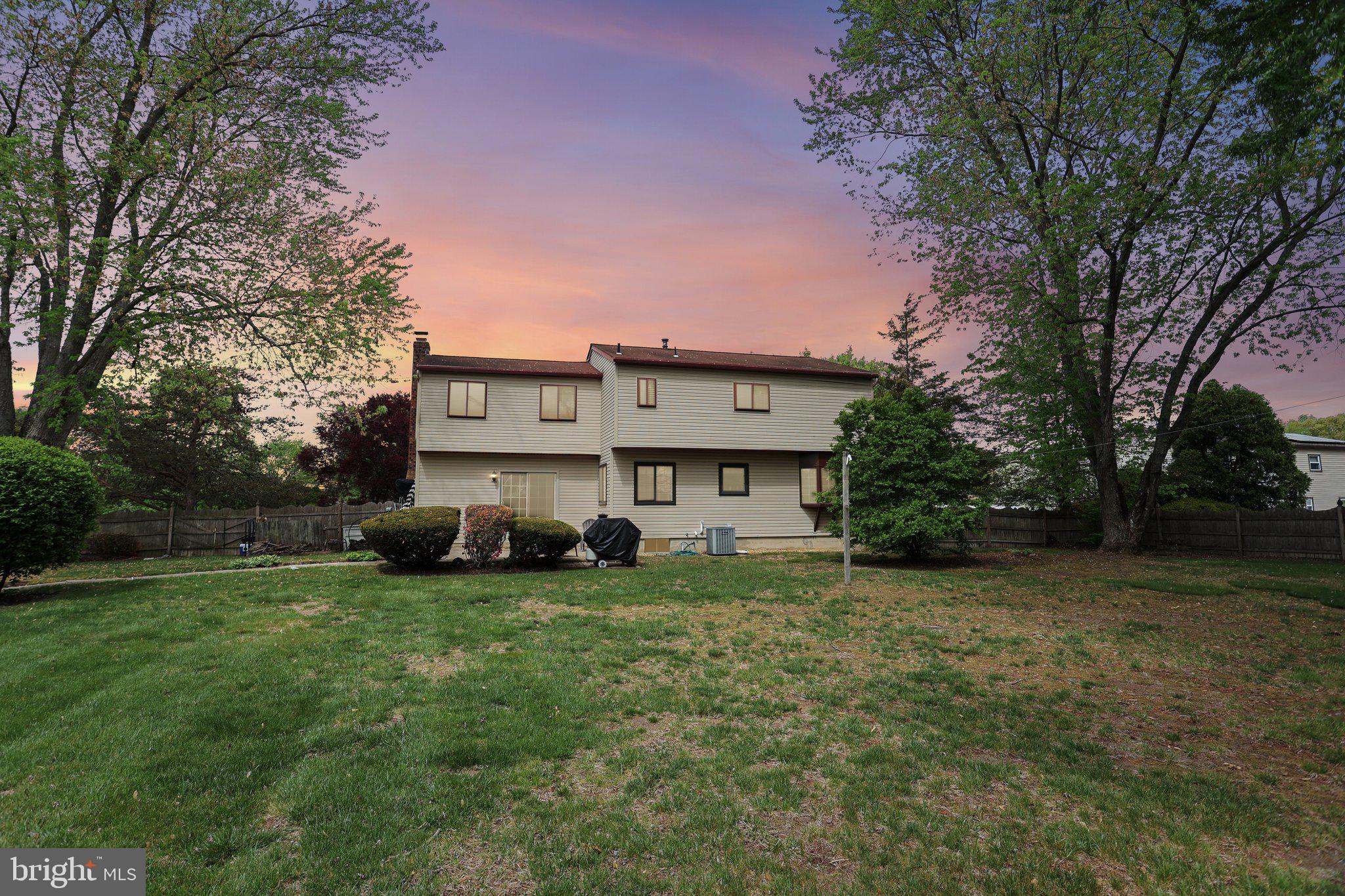 8 DUNHAM COURT