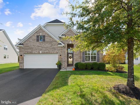 Photo of 53 Currant Drive, CLARKSBORO, NJ 08020 (MLS # NJGL2065702) Photo of 53 Currant Drive, CLARKSBORO, NJ 08020 (MLS # NJGL2065702)