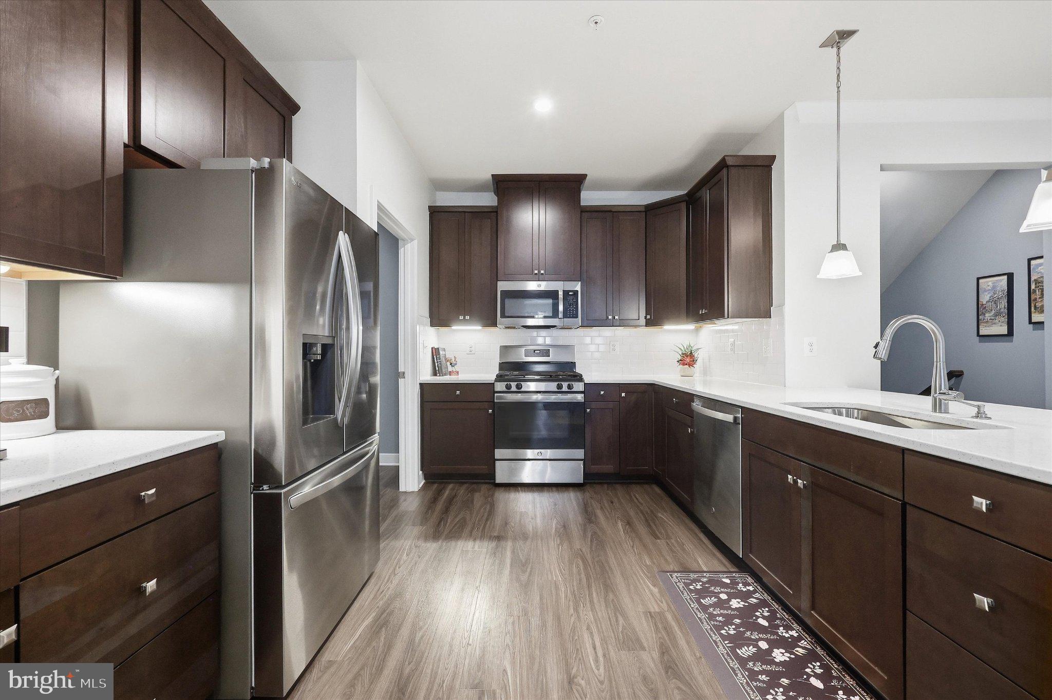 5312 CRAPE MYRTLE DRIVE