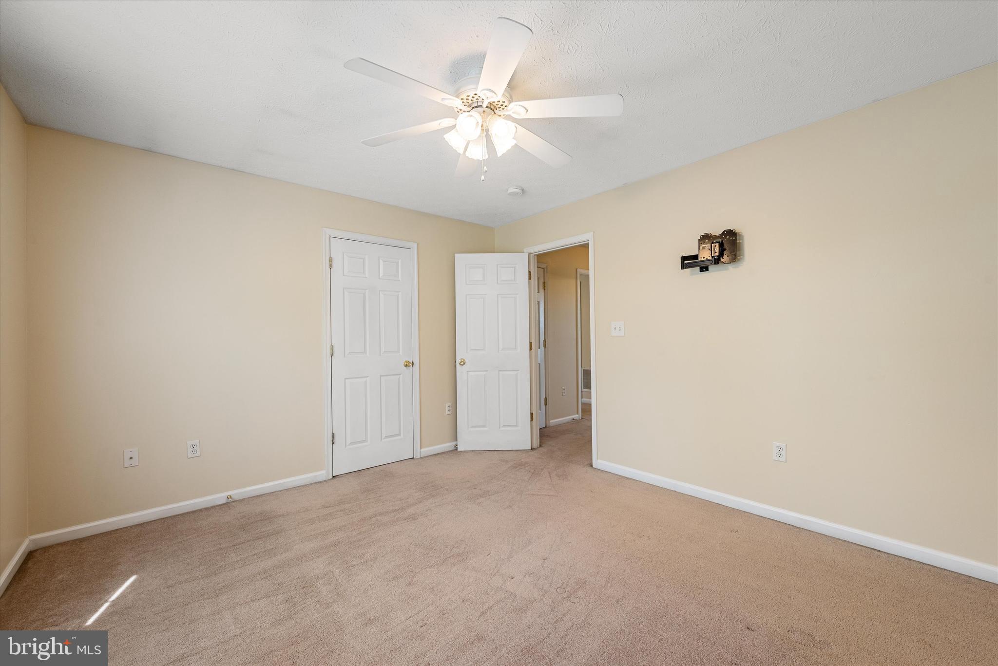 TABLER STATION MANOR - Residential