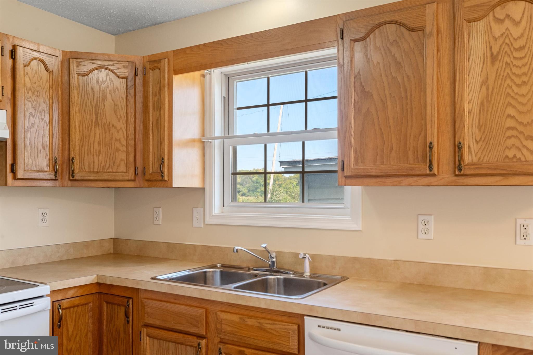 TABLER STATION MANOR - Residential