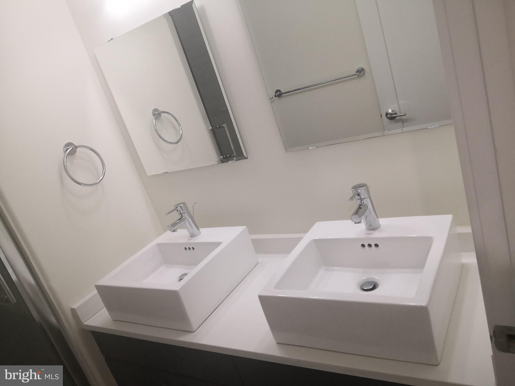 WEST POPLAR - Residential Lease