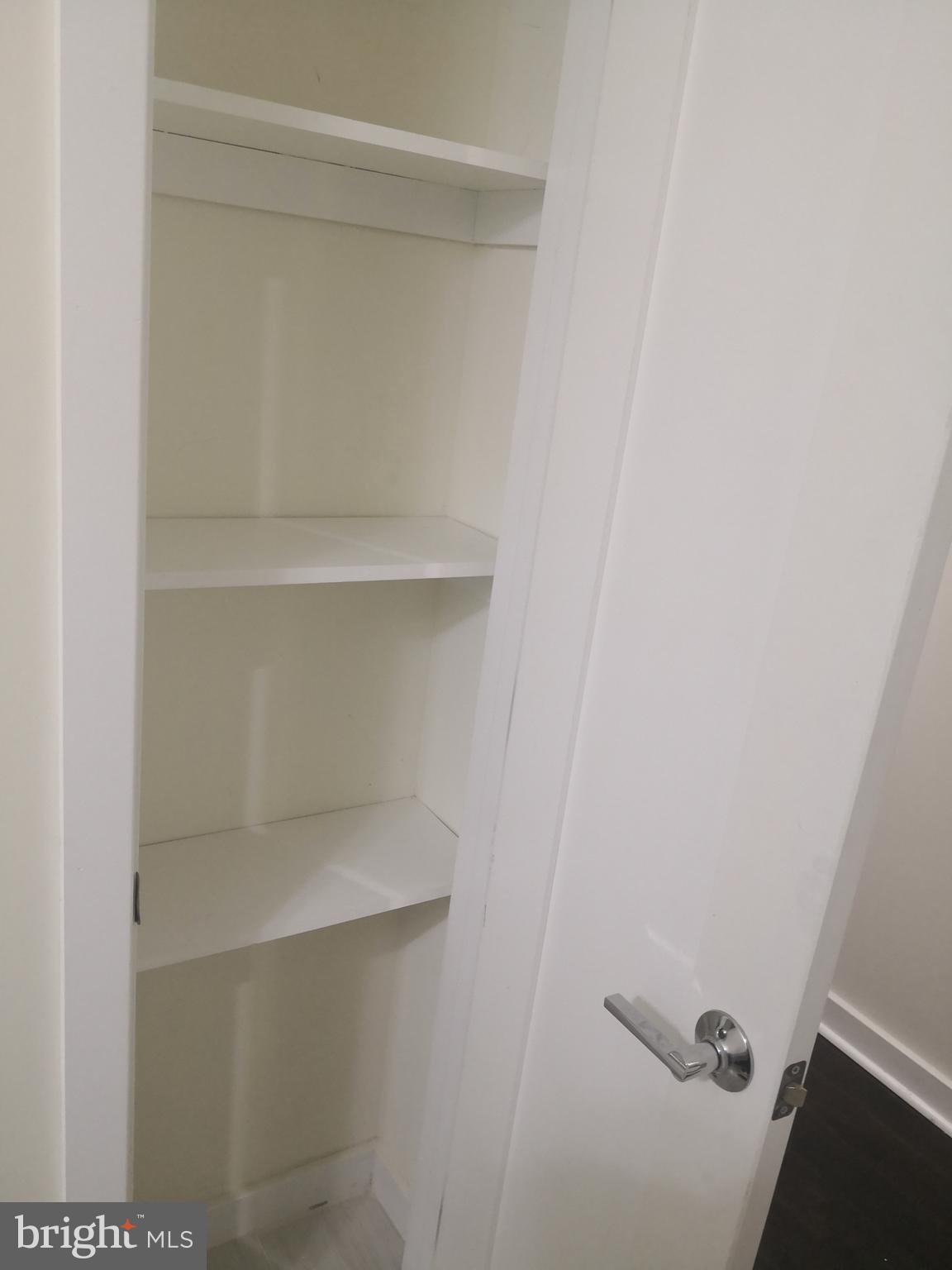 WEST POPLAR - Residential Lease