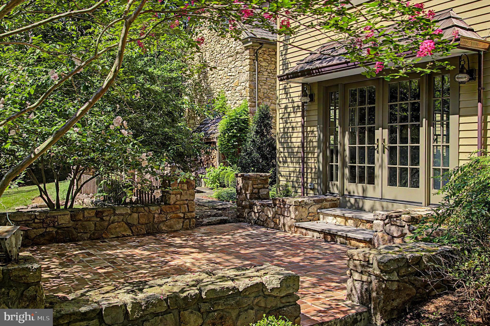 5960 HONEY HOLLOW ROAD