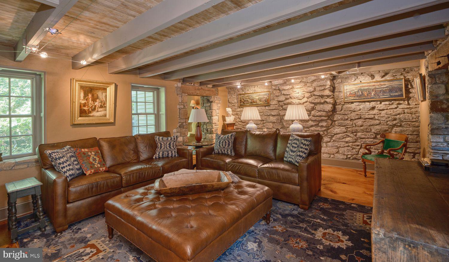 DOYLESTOWN - Residential