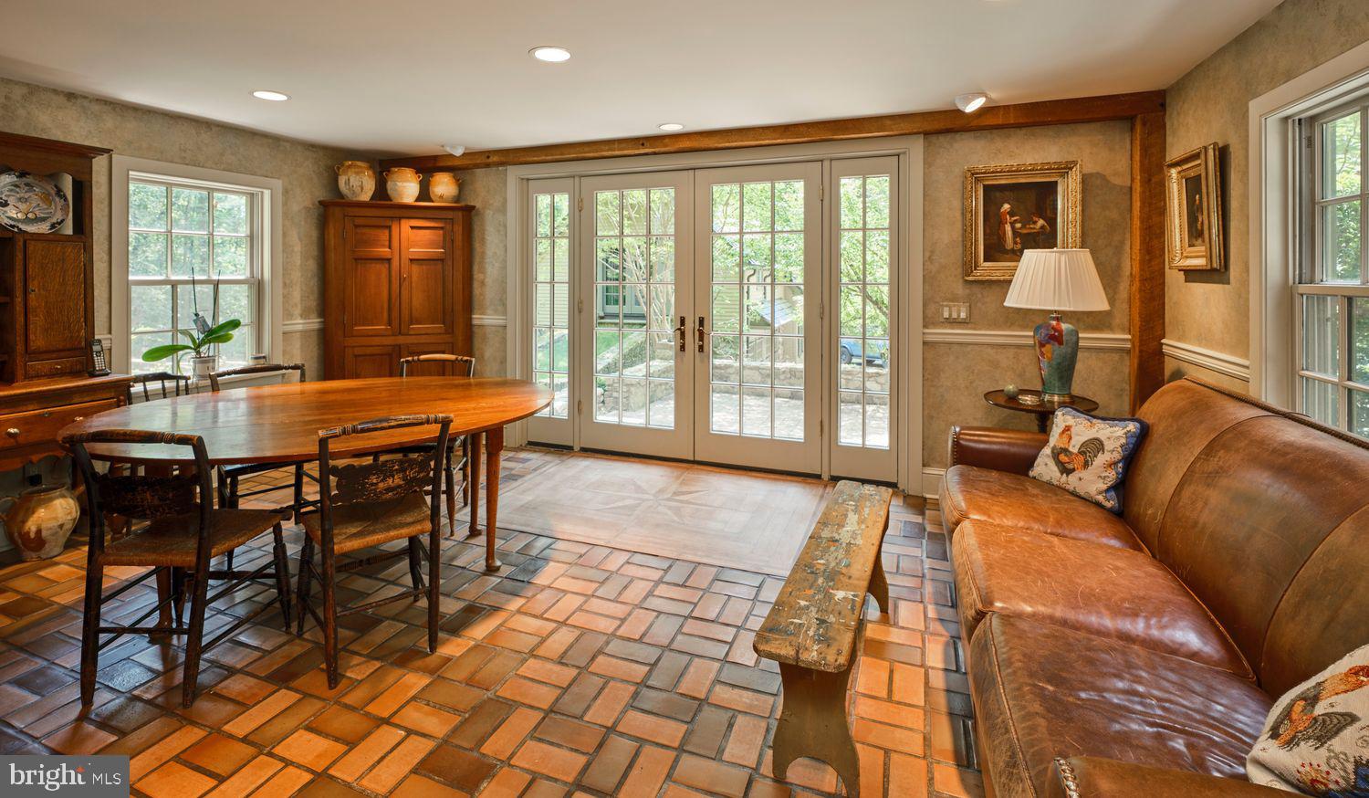 DOYLESTOWN - Residential