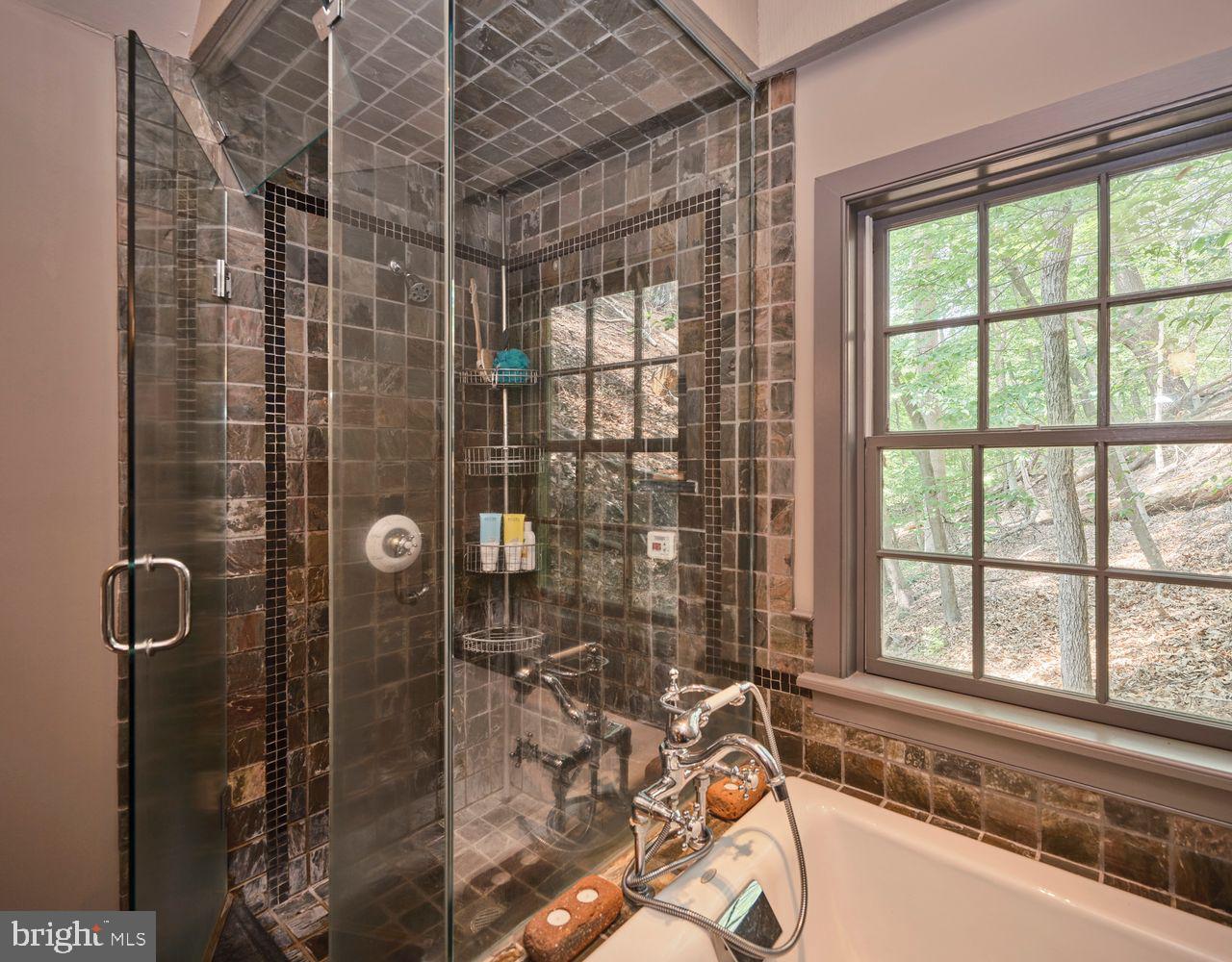 DOYLESTOWN - Residential