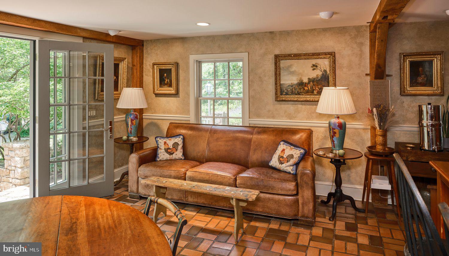DOYLESTOWN - Residential