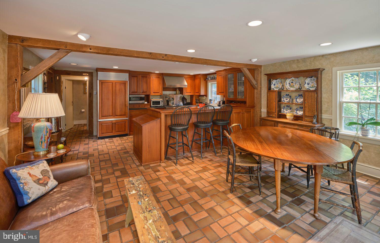 DOYLESTOWN - Residential