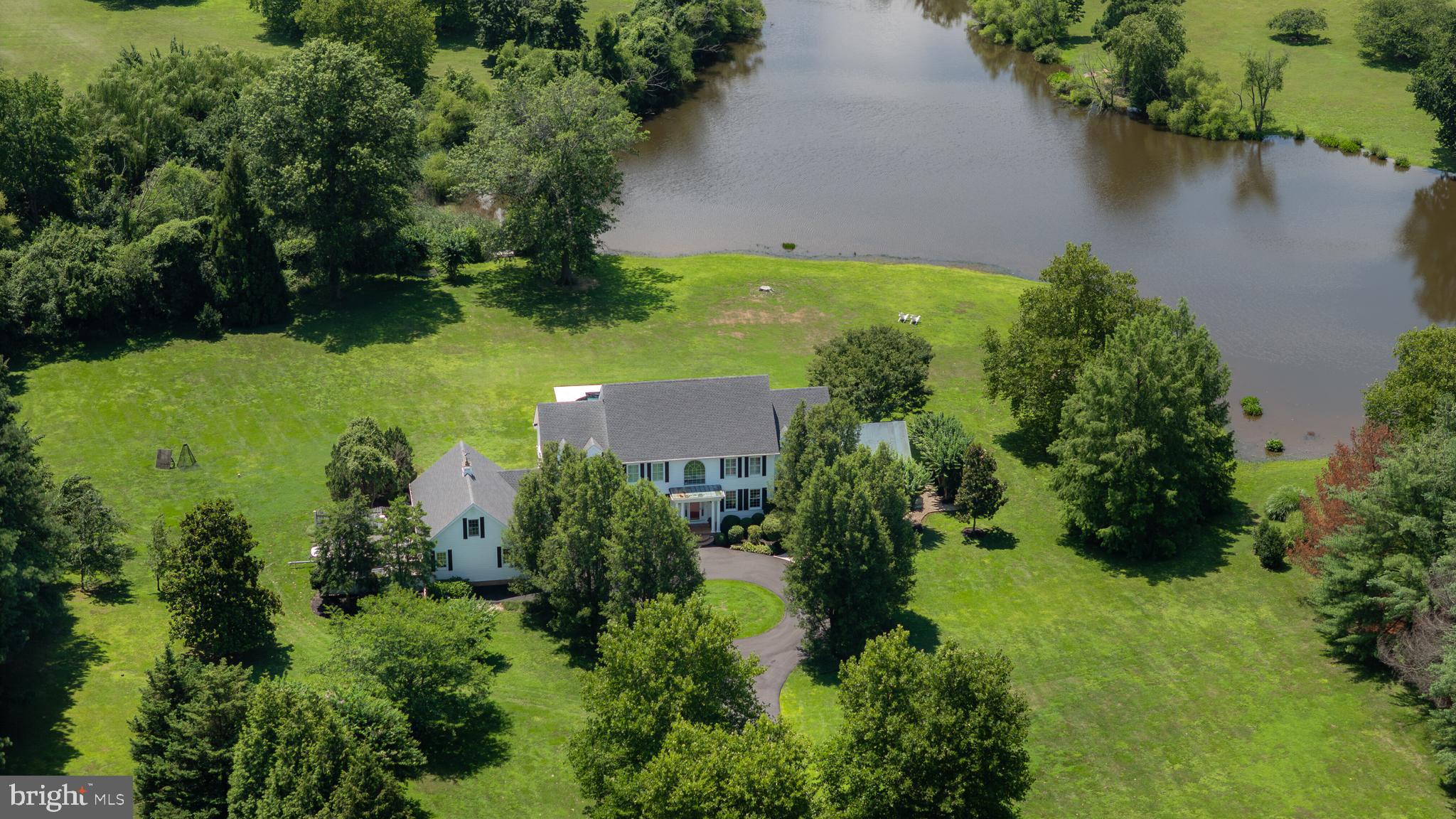 BAILEYS POND - Residential