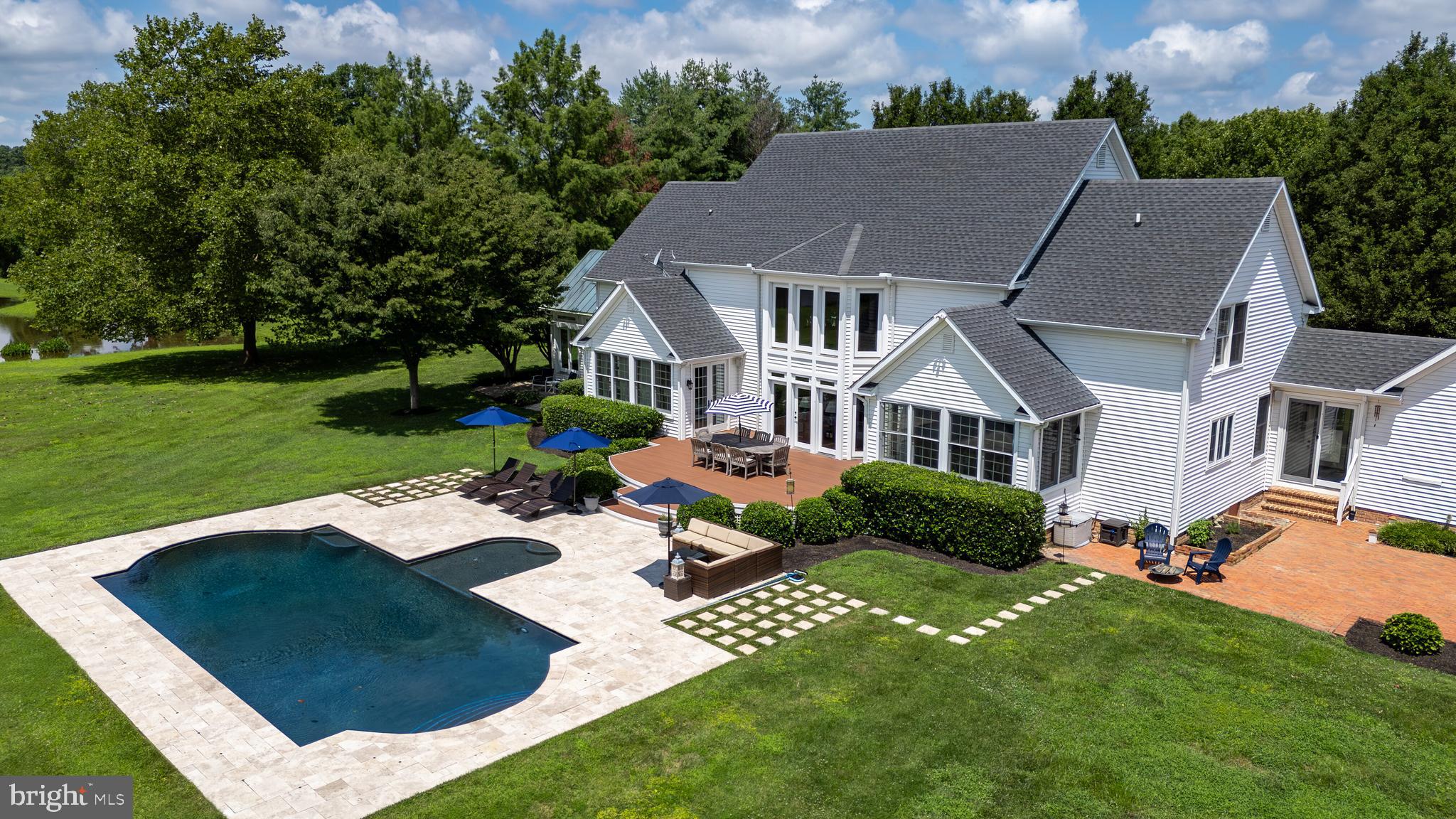 BAILEYS POND - Residential