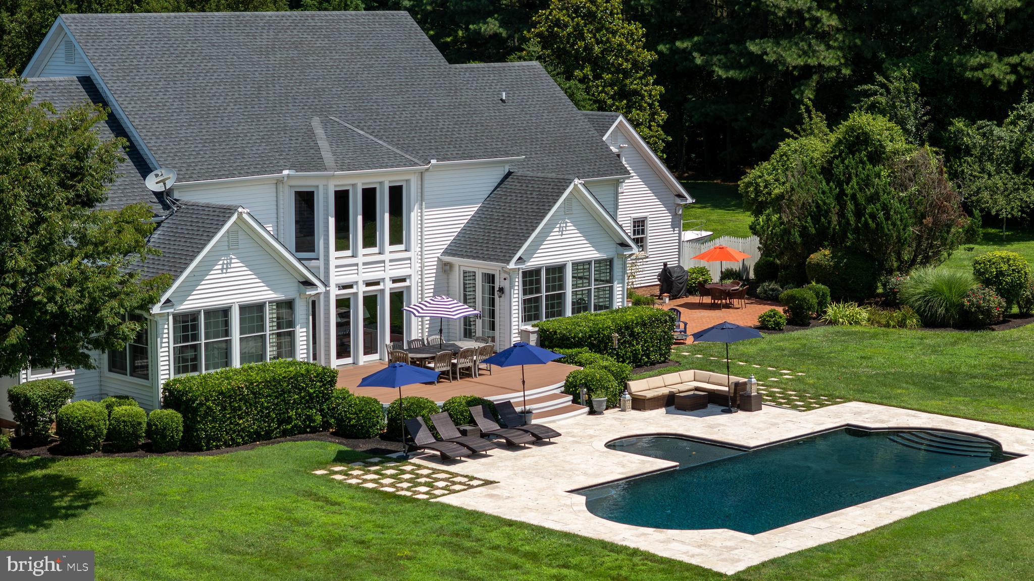 BAILEYS POND - Residential