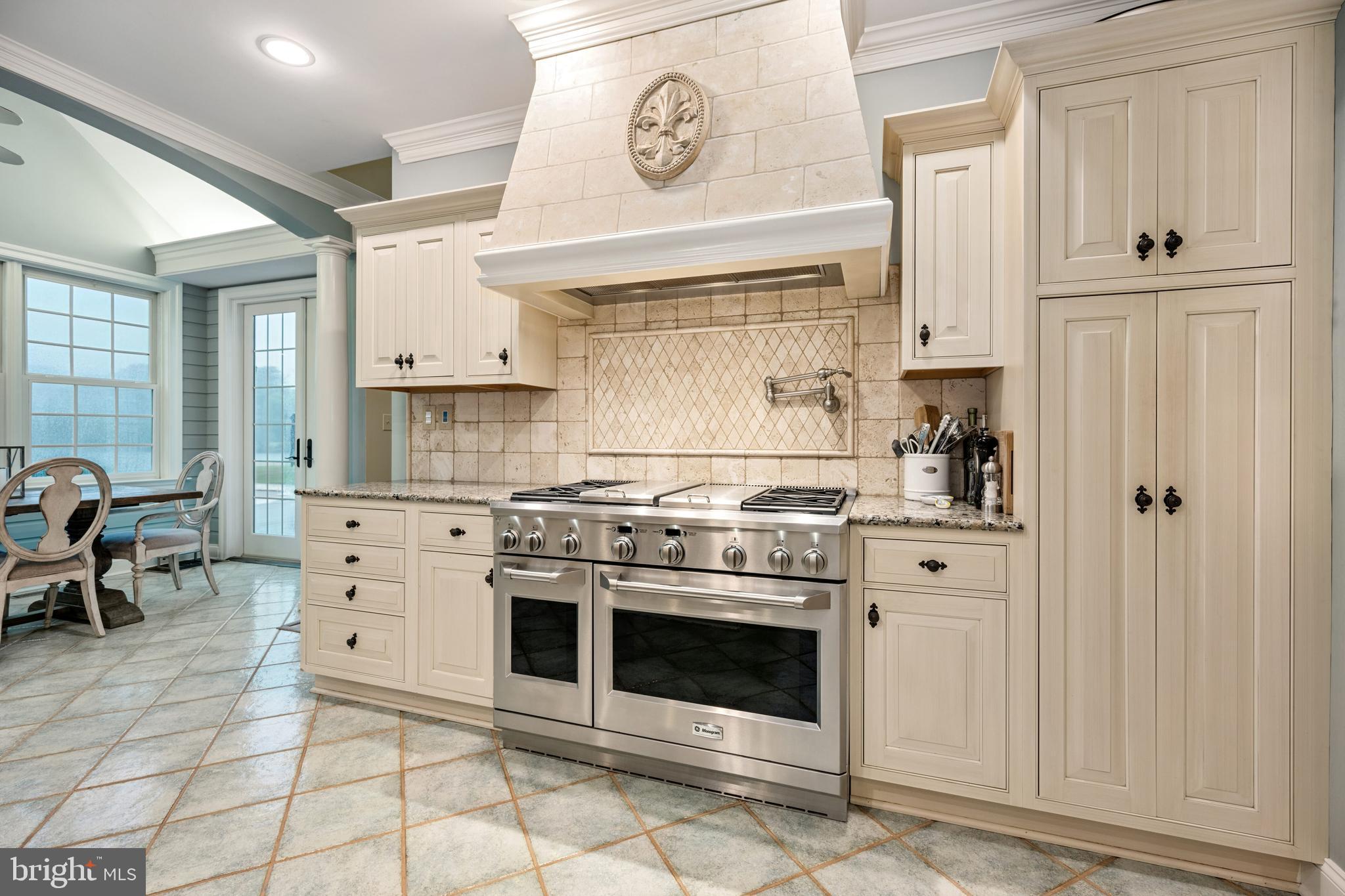 BAILEYS POND - Residential