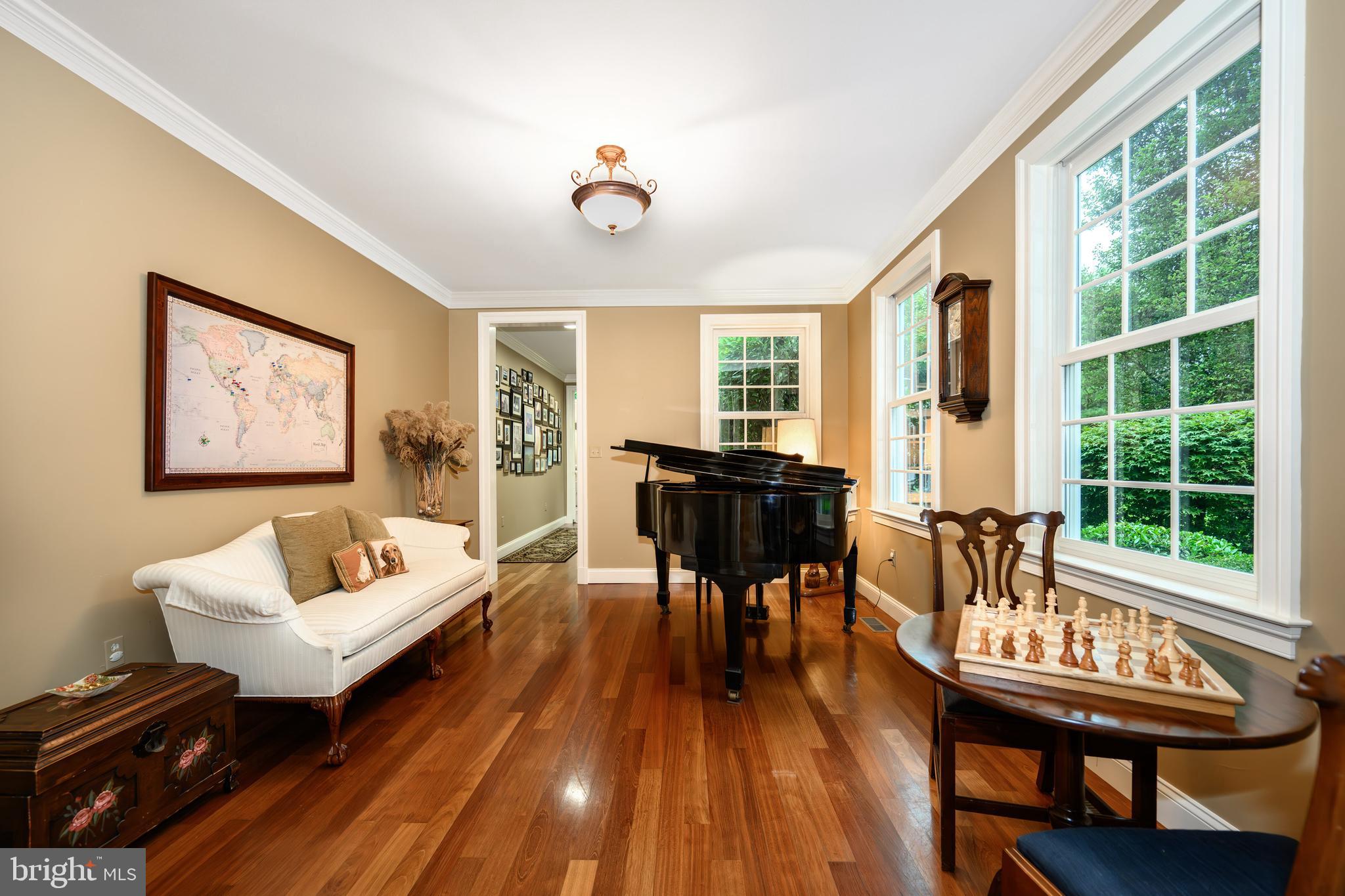 BAILEYS POND - Residential