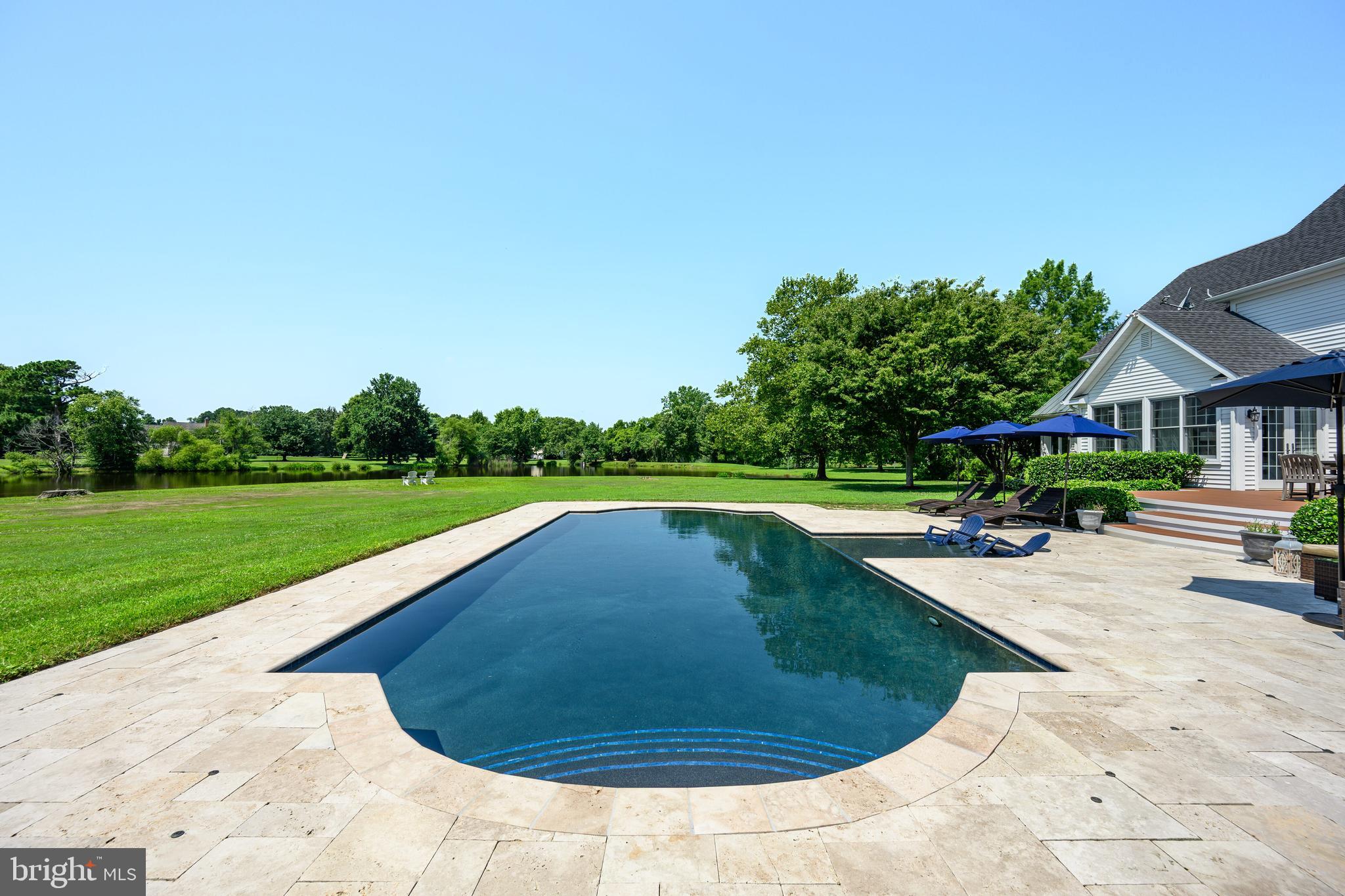 BAILEYS POND - Residential