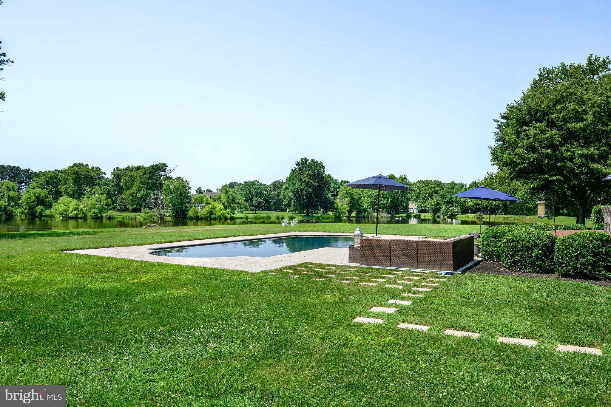 BAILEYS POND - Residential