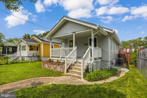 MLS: DCDC2194478