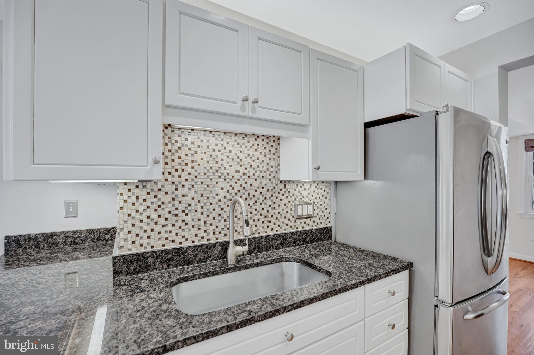 RESTON - Residential