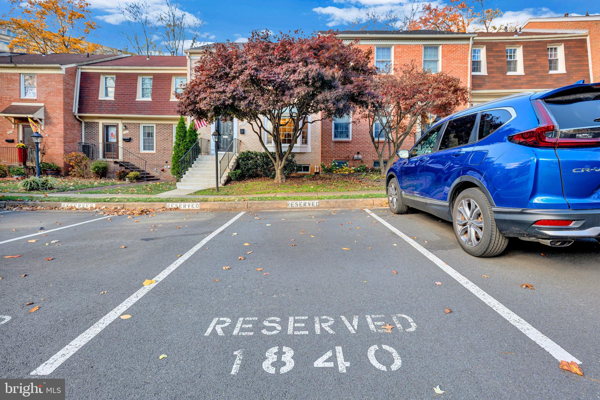 RESTON - Residential