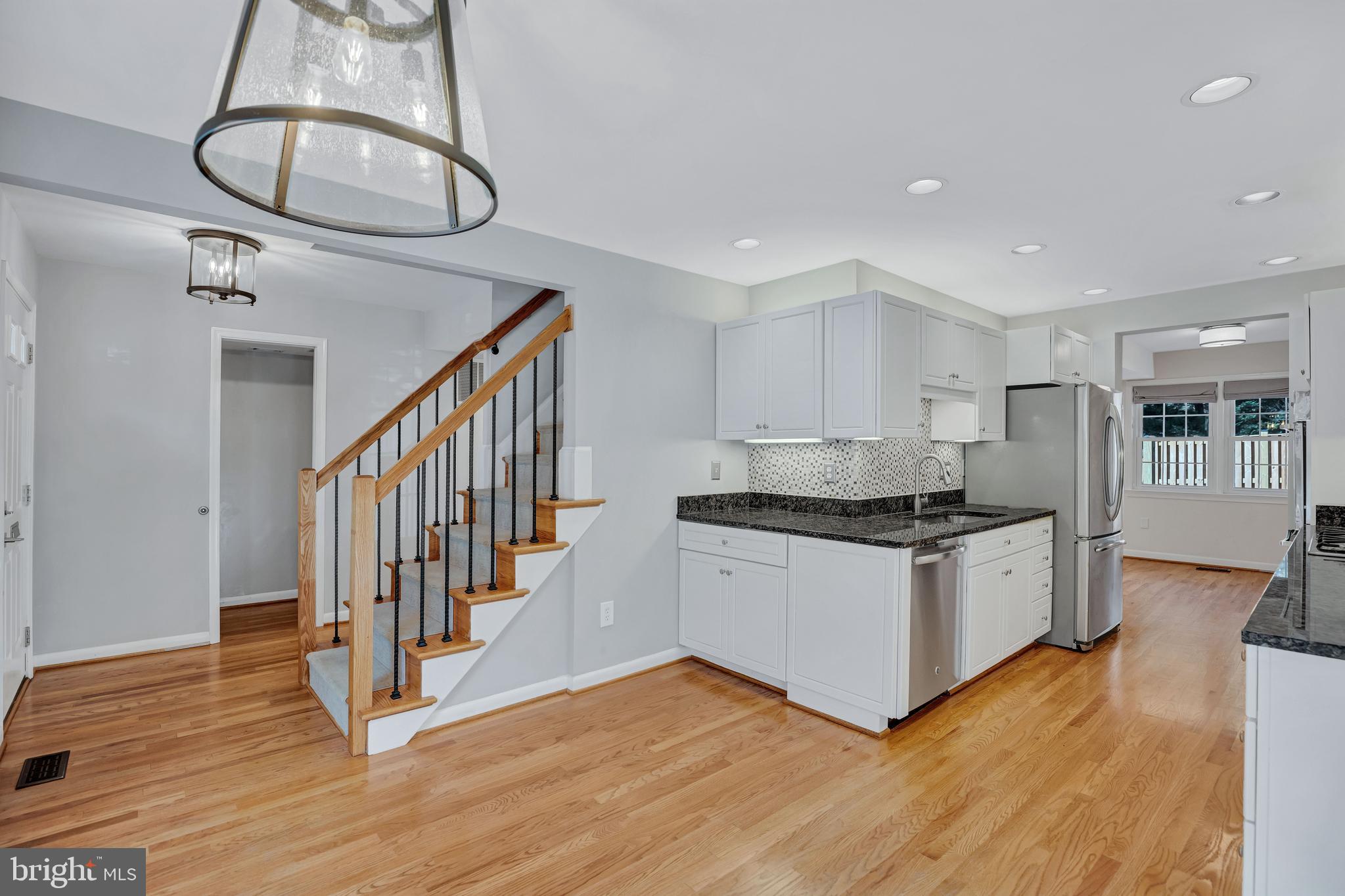 1840 GOLF VIEW COURT