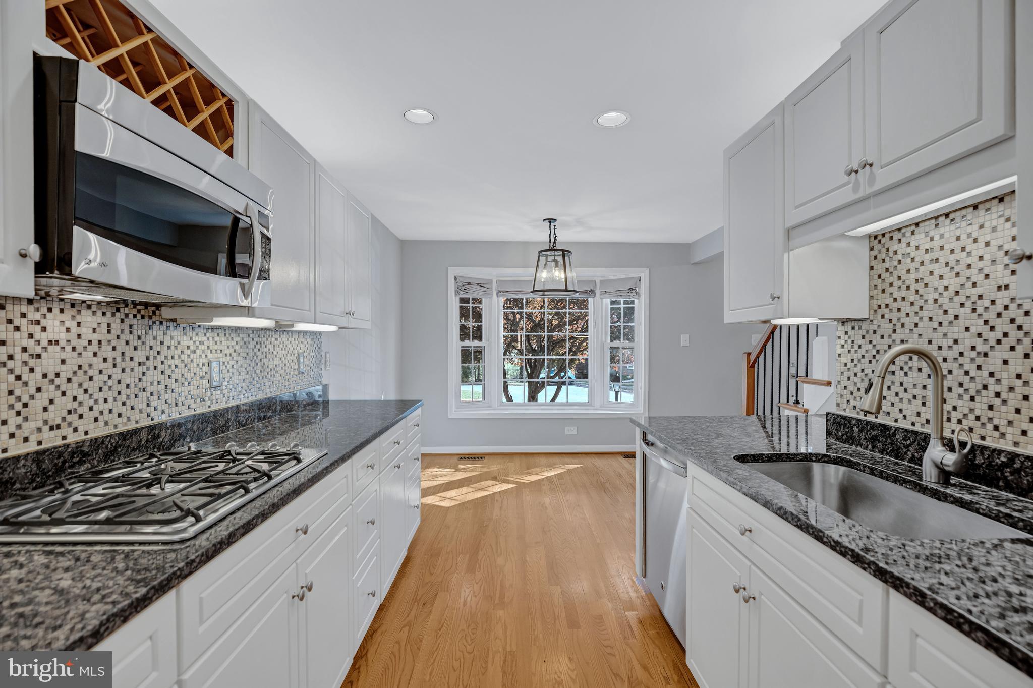 RESTON - Residential