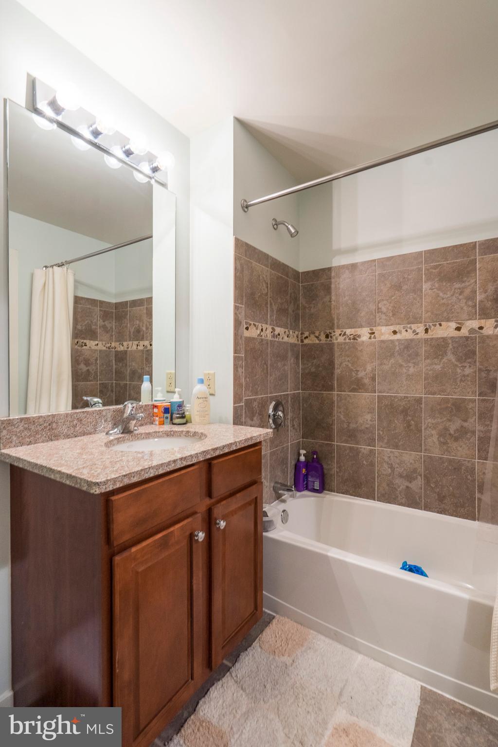 PHILADELPHIA - Residential Lease