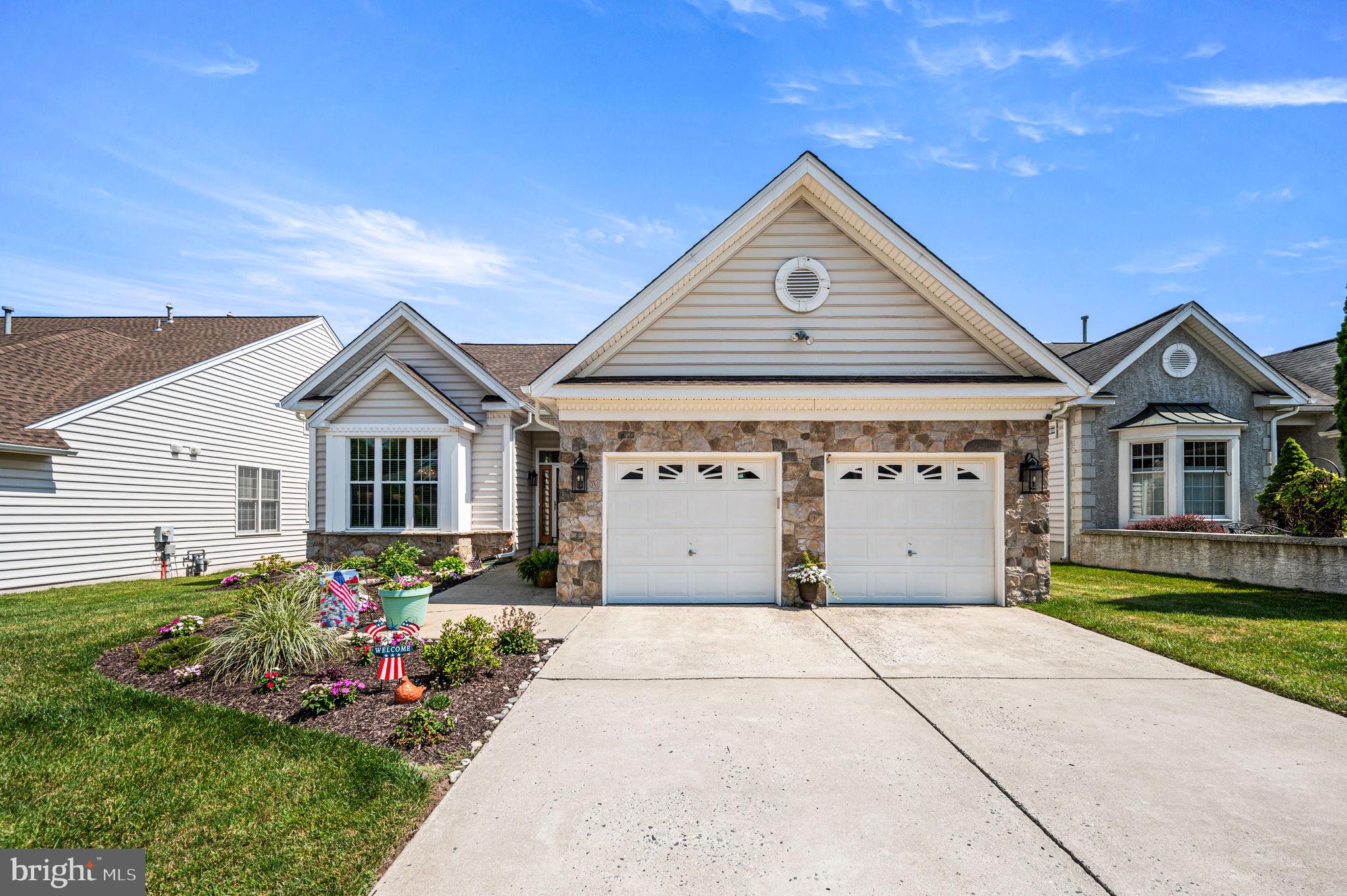 28 HUTTON LANE