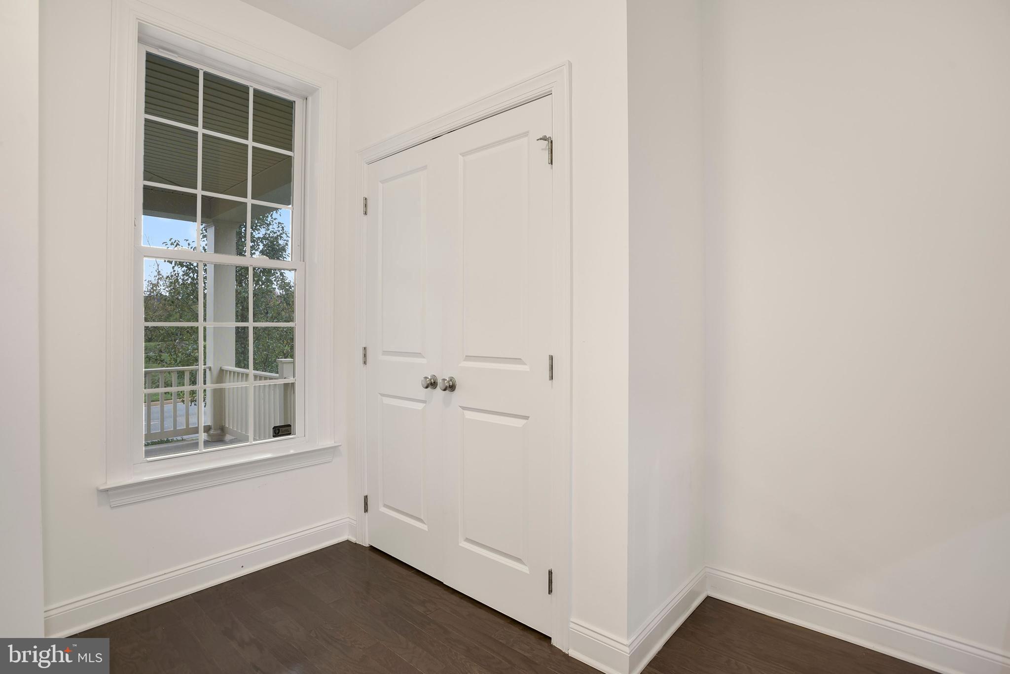 MOOREFIELD STATION - Residential Lease