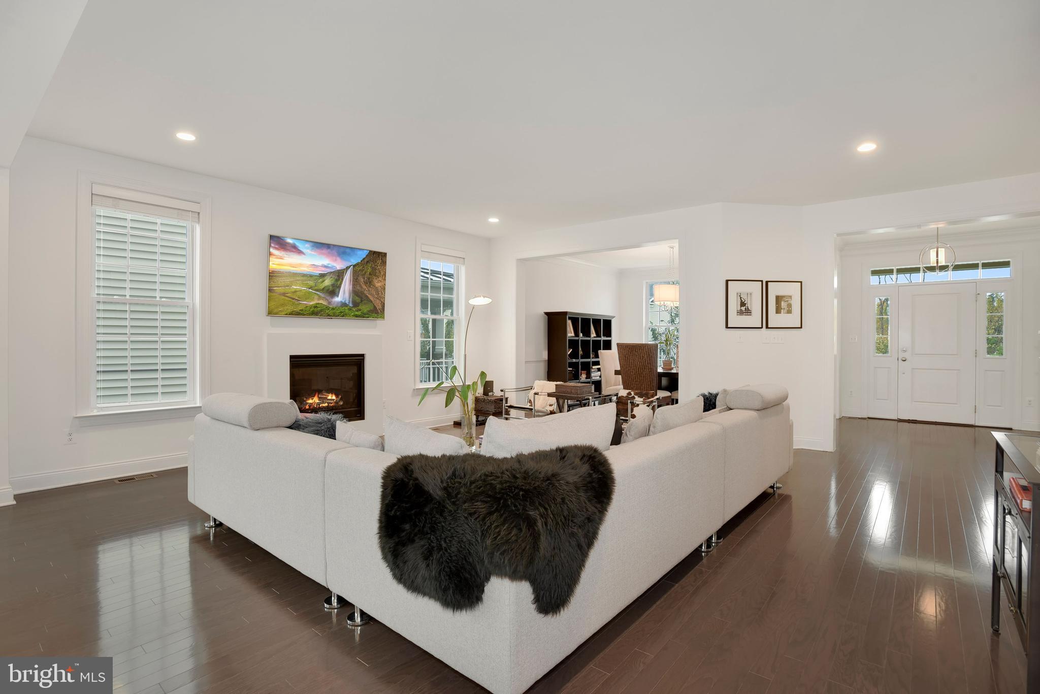 MOOREFIELD STATION - Residential Lease