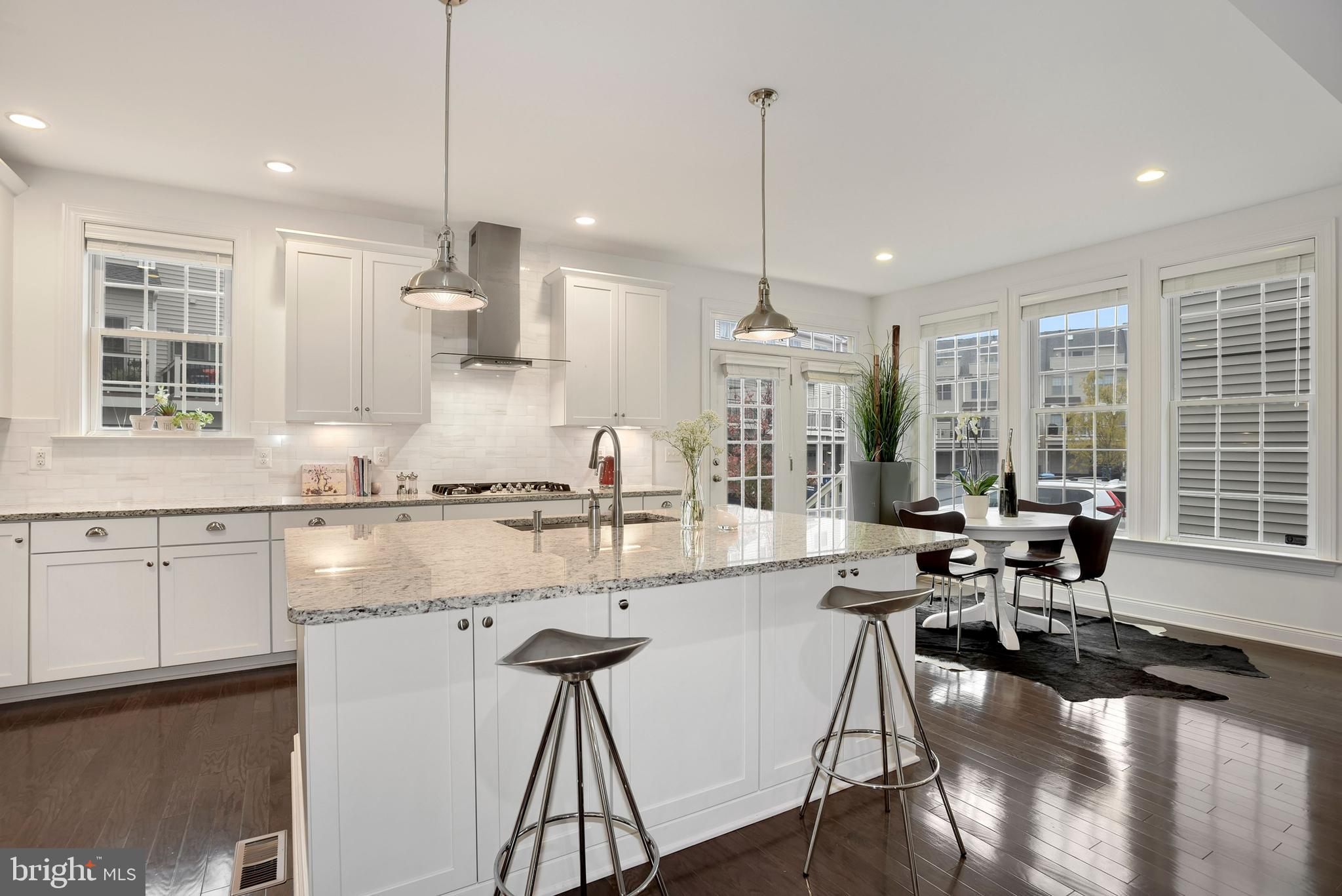 MOOREFIELD STATION - Residential Lease