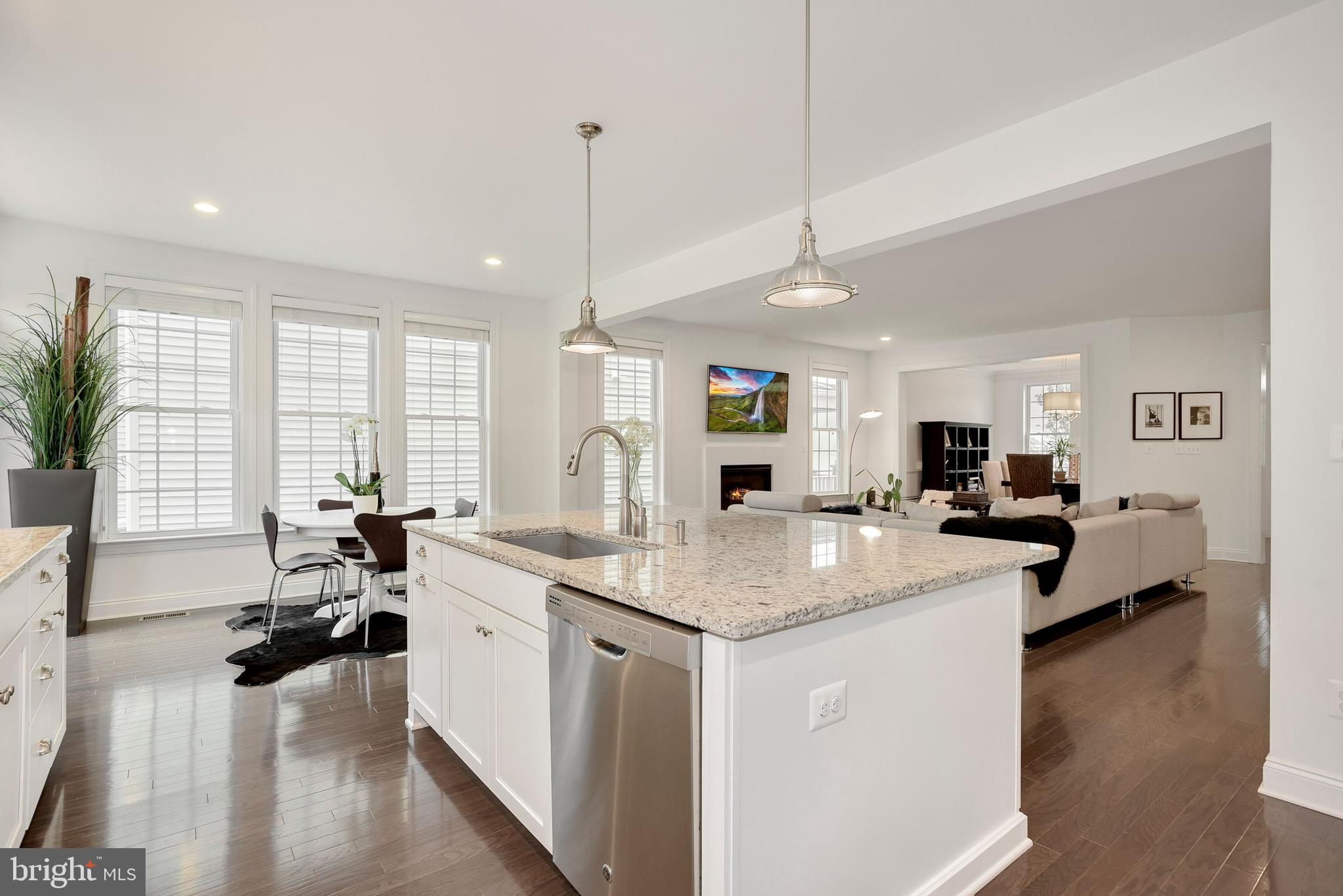 MOOREFIELD STATION - Residential Lease