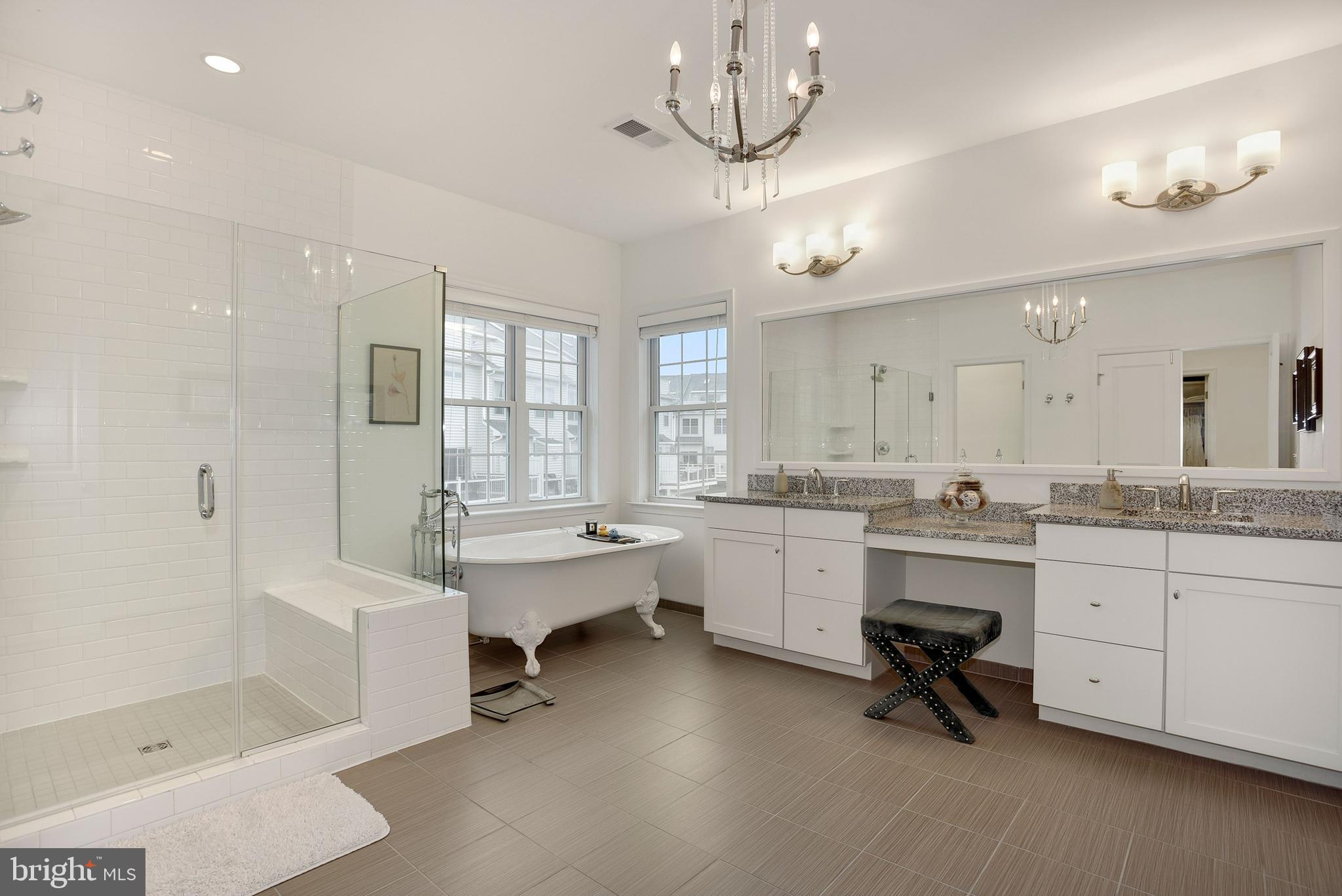 MOOREFIELD STATION - Residential Lease