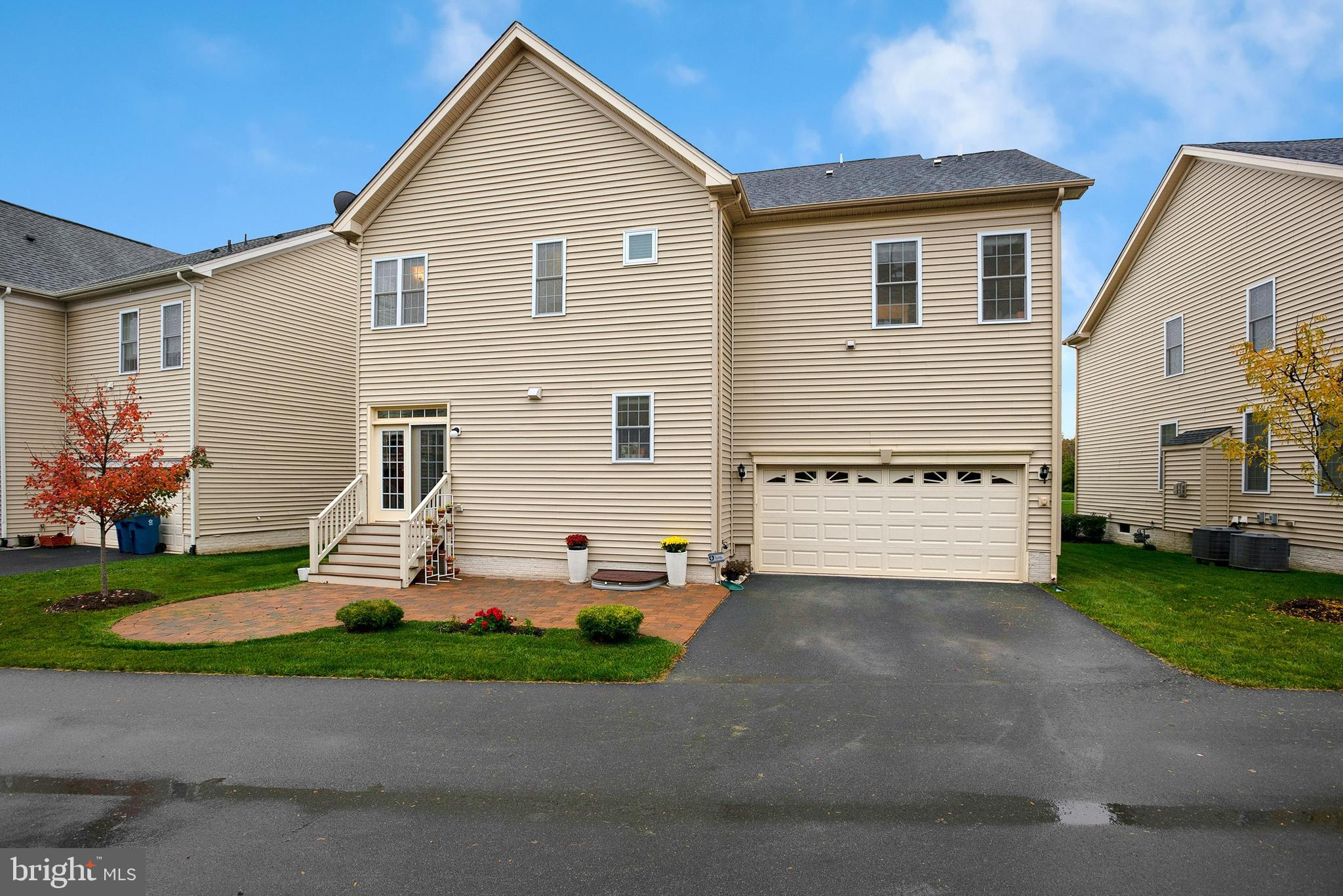 MOOREFIELD STATION - Residential Lease