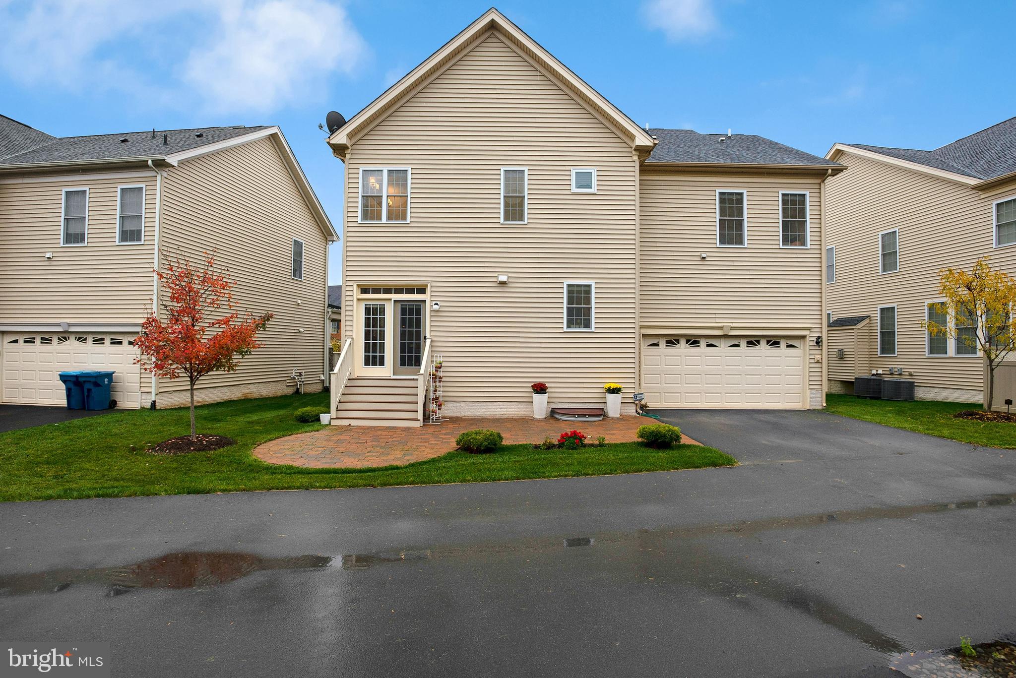 MOOREFIELD STATION - Residential Lease