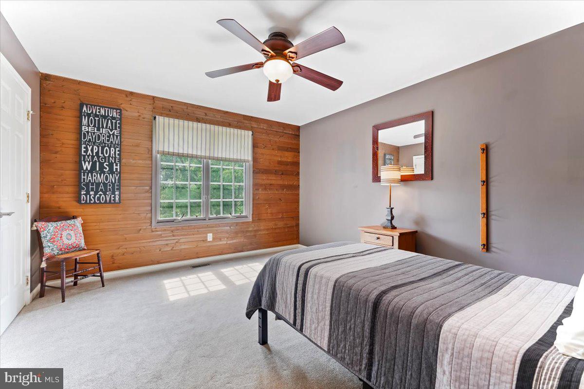 HESSIAN HILLS - Residential