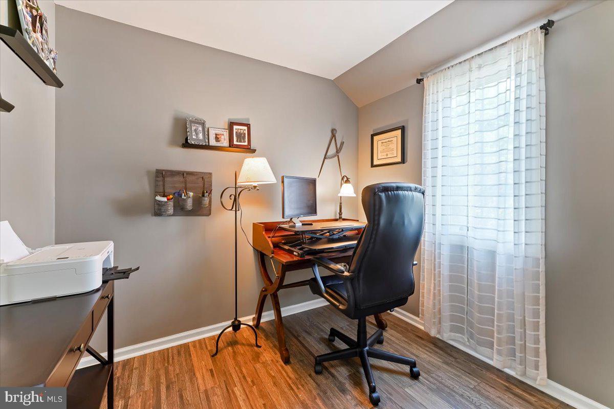 HESSIAN HILLS - Residential