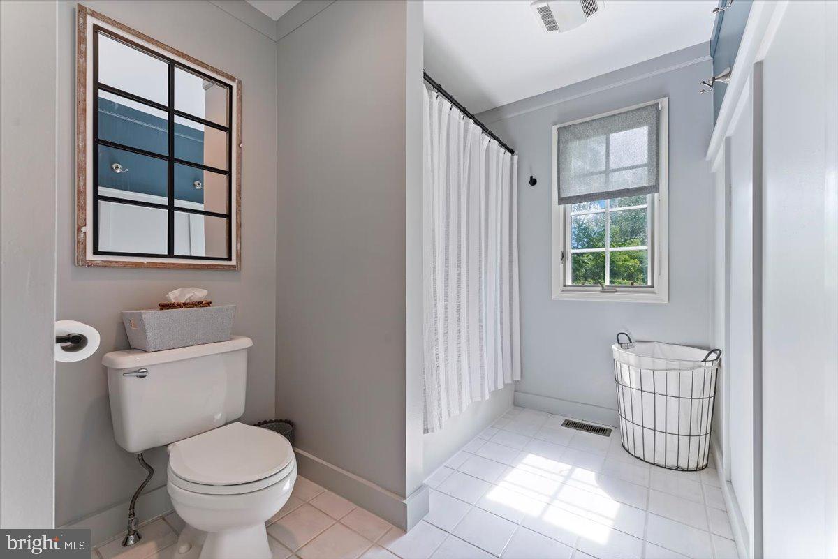 HESSIAN HILLS - Residential