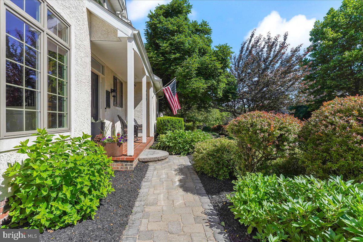 HESSIAN HILLS - Residential