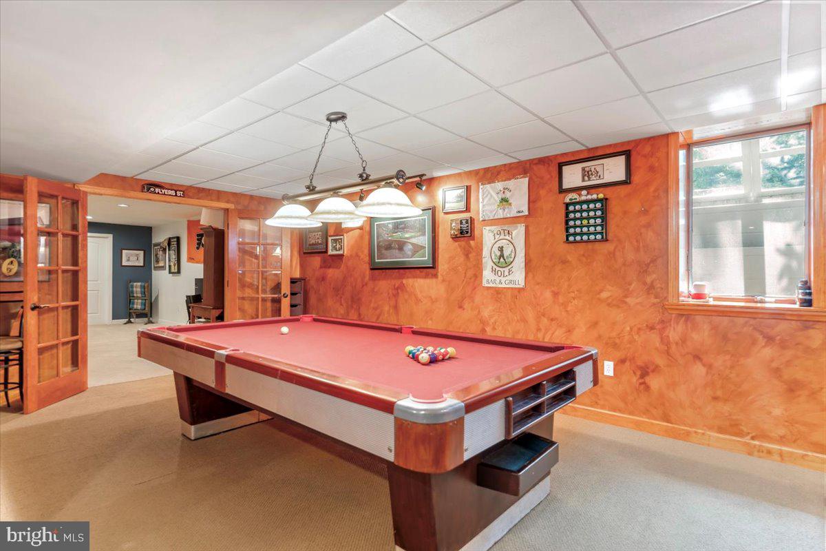 HESSIAN HILLS - Residential