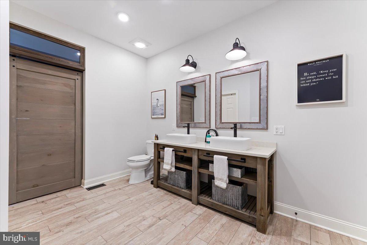 HESSIAN HILLS - Residential