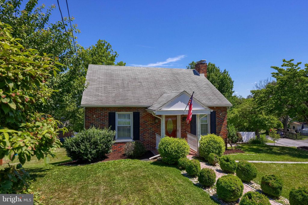 Photo of 3153 Marietta Avenue, LANCASTER, PA 17601 (MLS # PALA2090102)