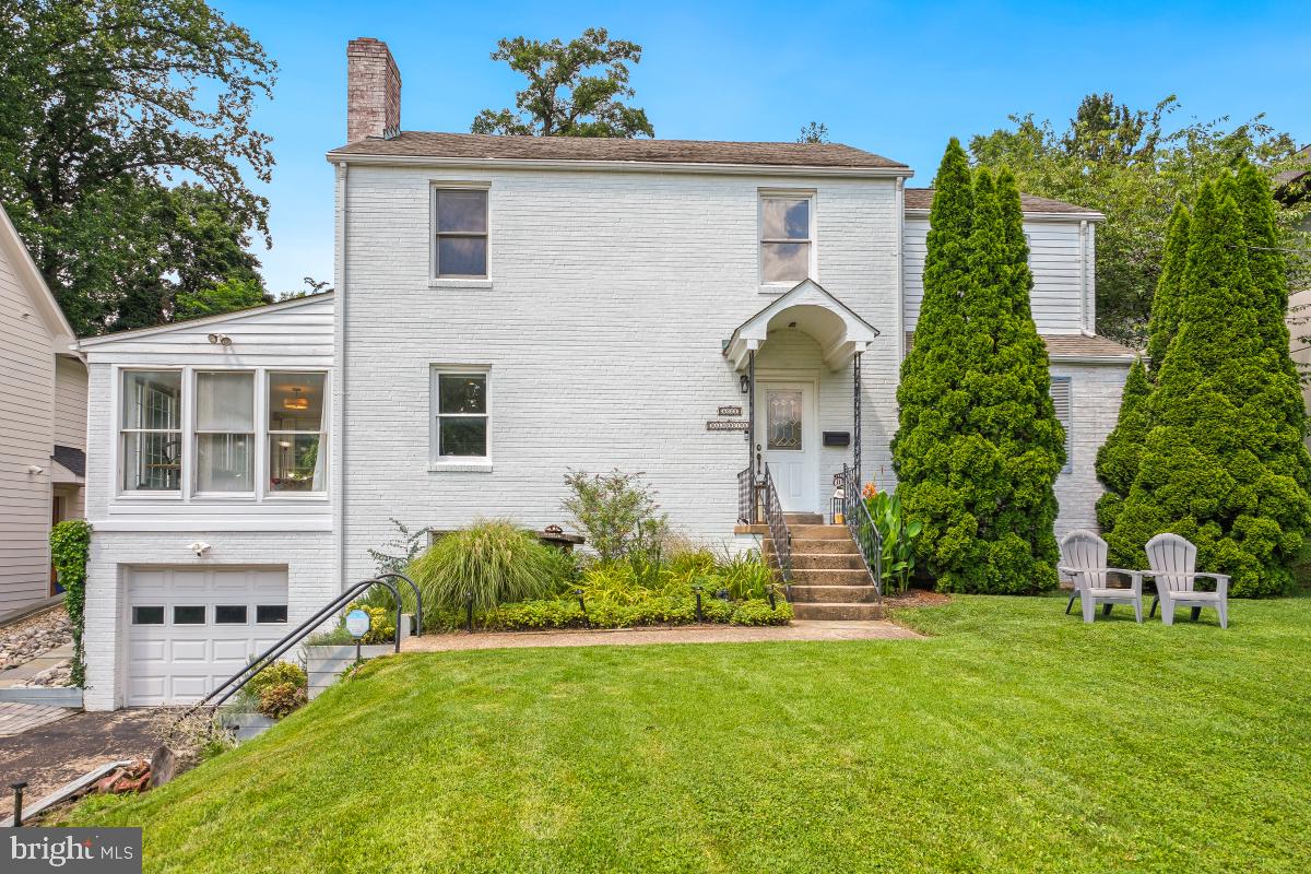 Nestled in the prestigious Glen Echo Heights neighborhood, this lovely and elegant residence offers a perfect blend of suburban tranquility and urban convenience. With easy access to downtown Bethesda and Washington D.C., this location combines the best of both worlds.
Boasting 5 bedrooms and 3.5 bathrooms, this gracious home provides an excellent floor plan tailored for comfortable family living and entertaining. The main floor is bathed in natural light, features a spacious dining and living area, as well as a generously sized study or playroom.
The heart of the home lies in the kitchen, which opens to a sizable, sunlit family room, creating an inviting space for gatherings. Step outside to a beautiful patio and large garden, perfect for enjoying the outdoors in every season.
Upstairs, the second floor hosts the main bedroom complete with a walk-in closet and a spacious bathroom, along with three additional bedrooms and another full bathroom.
The lower level adds to the allure of this home with a great recreation room featuring ceramic flooring and a pool table, an additional bedroom with a full bathroom, and a large laundry room with ample storage space.
Convenience is key with an indoor car garage and a driveway that can accommodate multiple vehicles. Outdoors, the tiered landscaped backyard offers serene vistas and a private area for "al fresco" dining and barbecues, all set on an impressive .25-acre lot enveloped in greenery