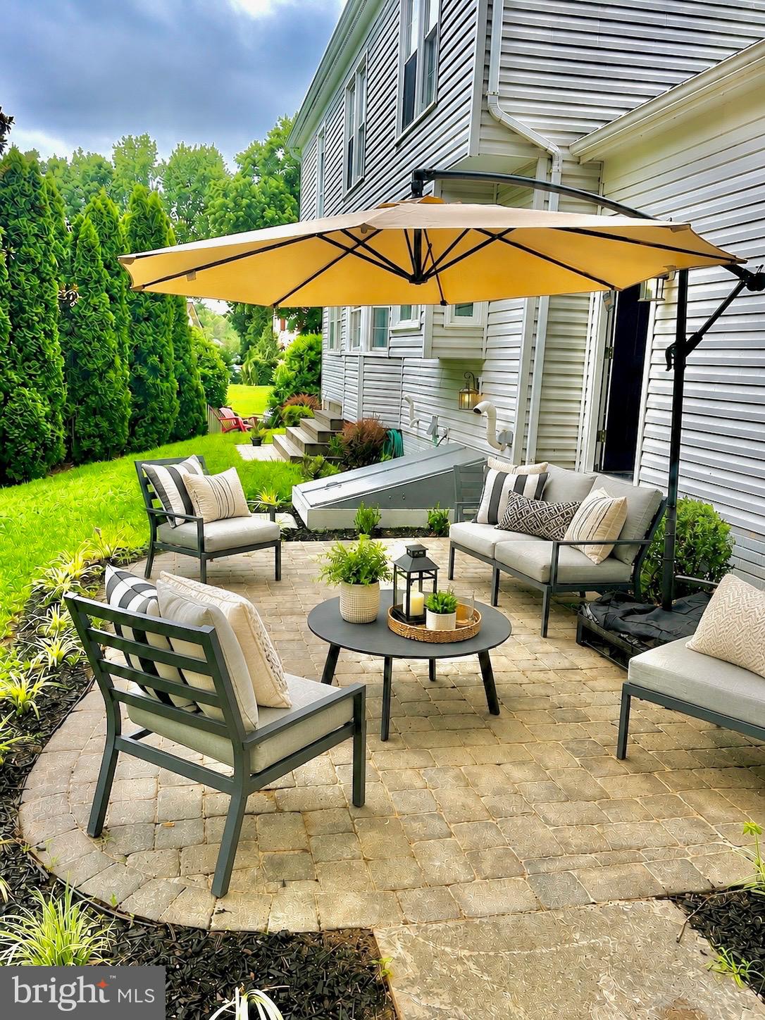 6207 MAPLE RUN COURT
