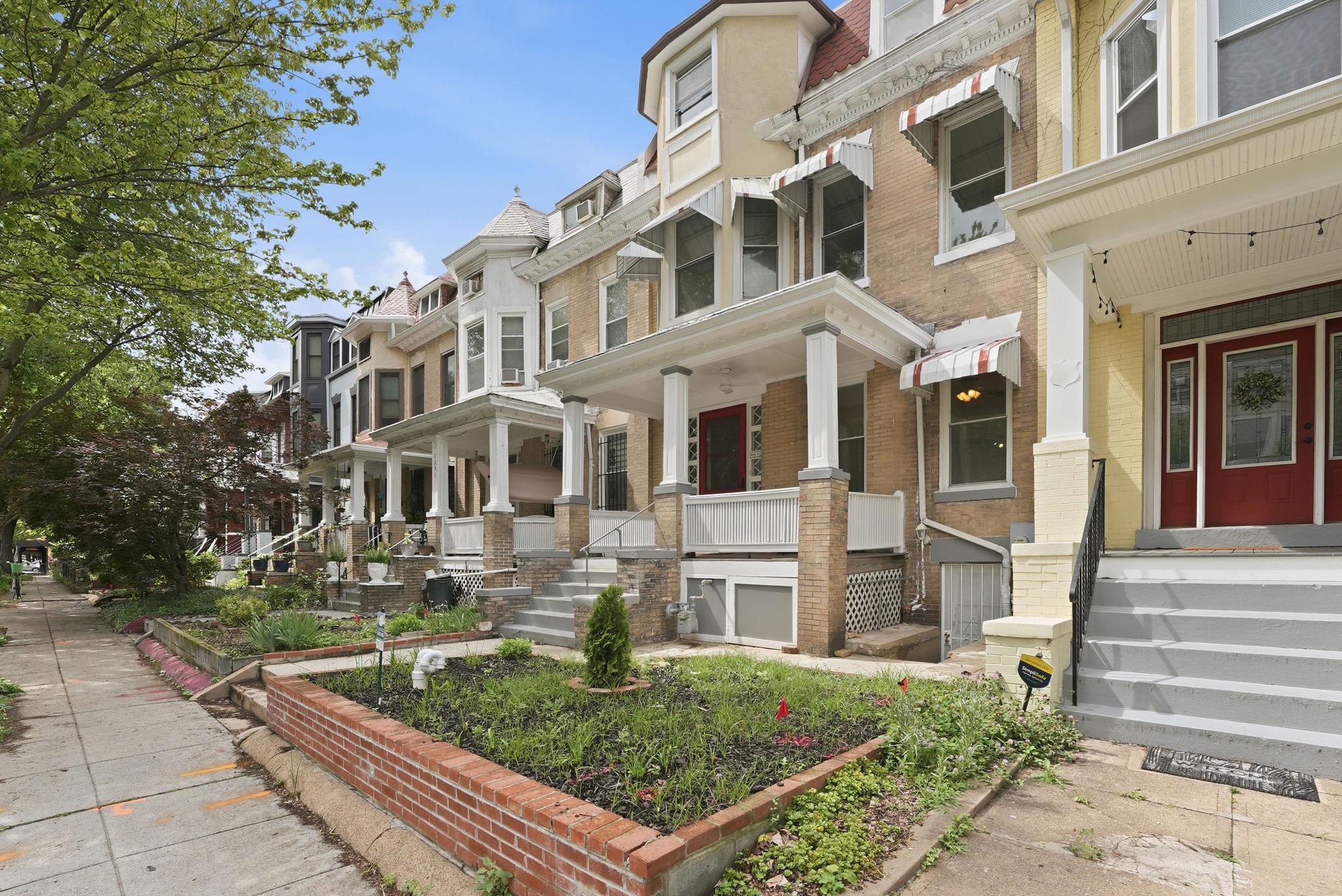 1349 OAK STREET NW