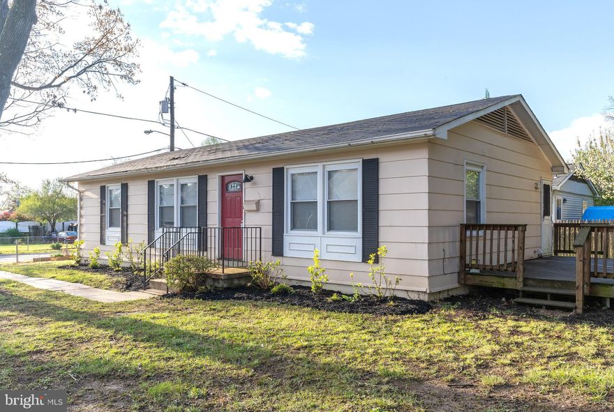 Only a few blocks to the Rockville Metro and Rockville Town Center! A Commuters dream! Adorable 3 BR, 2 Bath rambler on nice corner lot! Better and less expensive than the condos for sale in Rockville! DECK off of Kitchen! Off street parking, fresh landscaping. New Washer/Dryer.