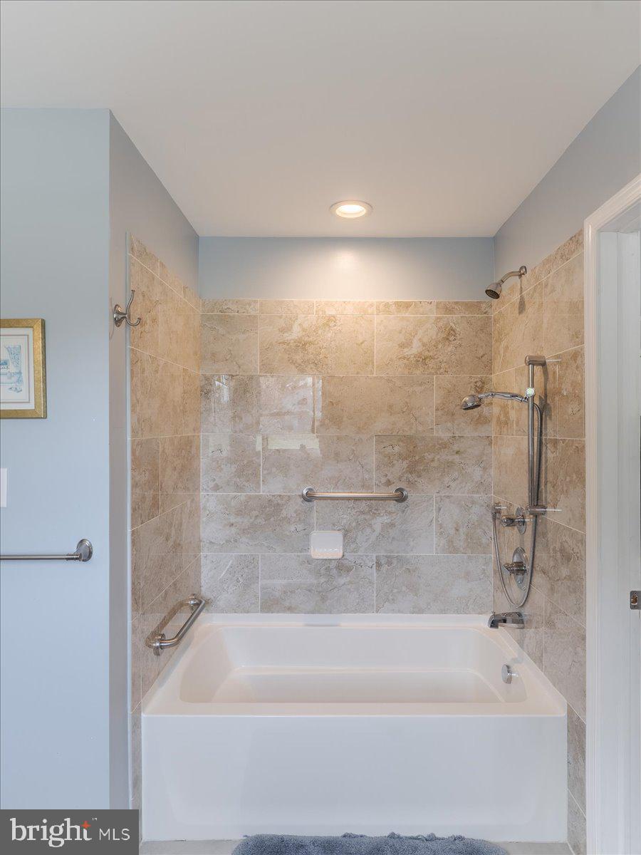 DEERFIELD - Residential