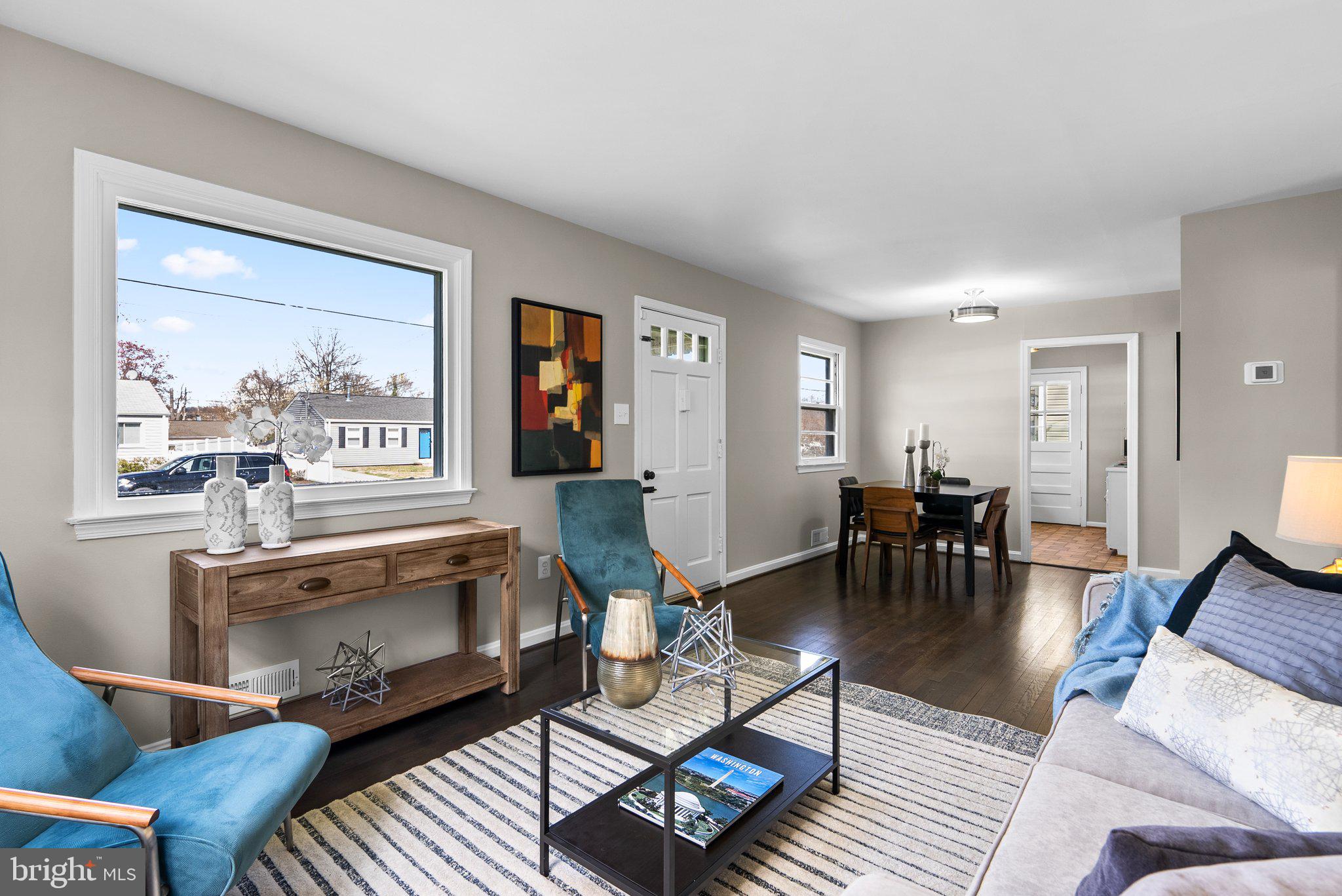 BURGUNDY VILLAGE - Residential