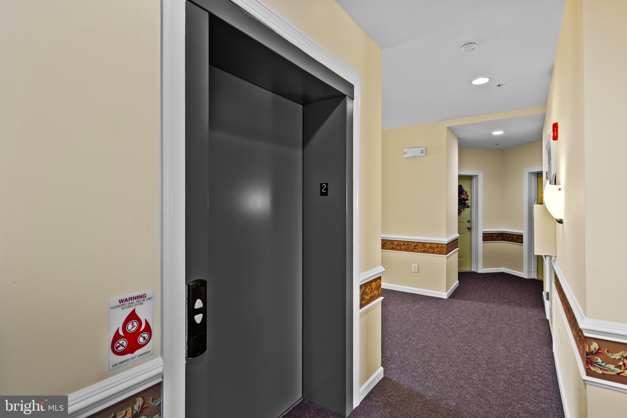 HEARTHSTONE AT VILLAGE CREST CONDOMINIUMS - Residential