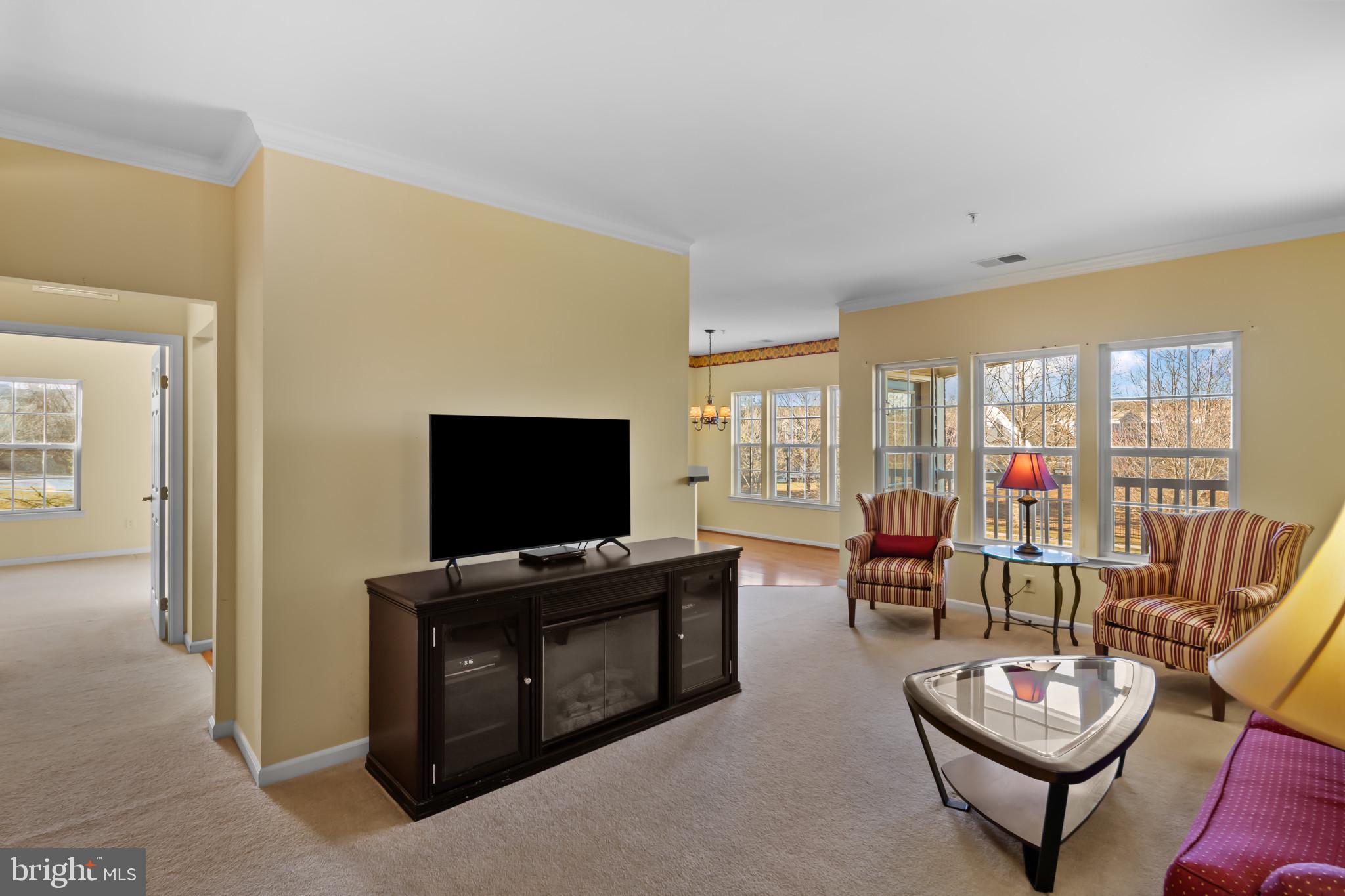 HEARTHSTONE AT VILLAGE CREST CONDOMINIUMS - Residential